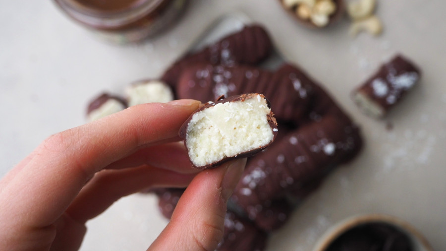 BOUNTY TYČINKY - hlavní obrázek